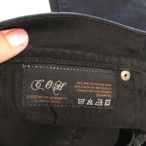 Citizens of Humanity Avedon Distressed Jeans - Picture 11 of 11